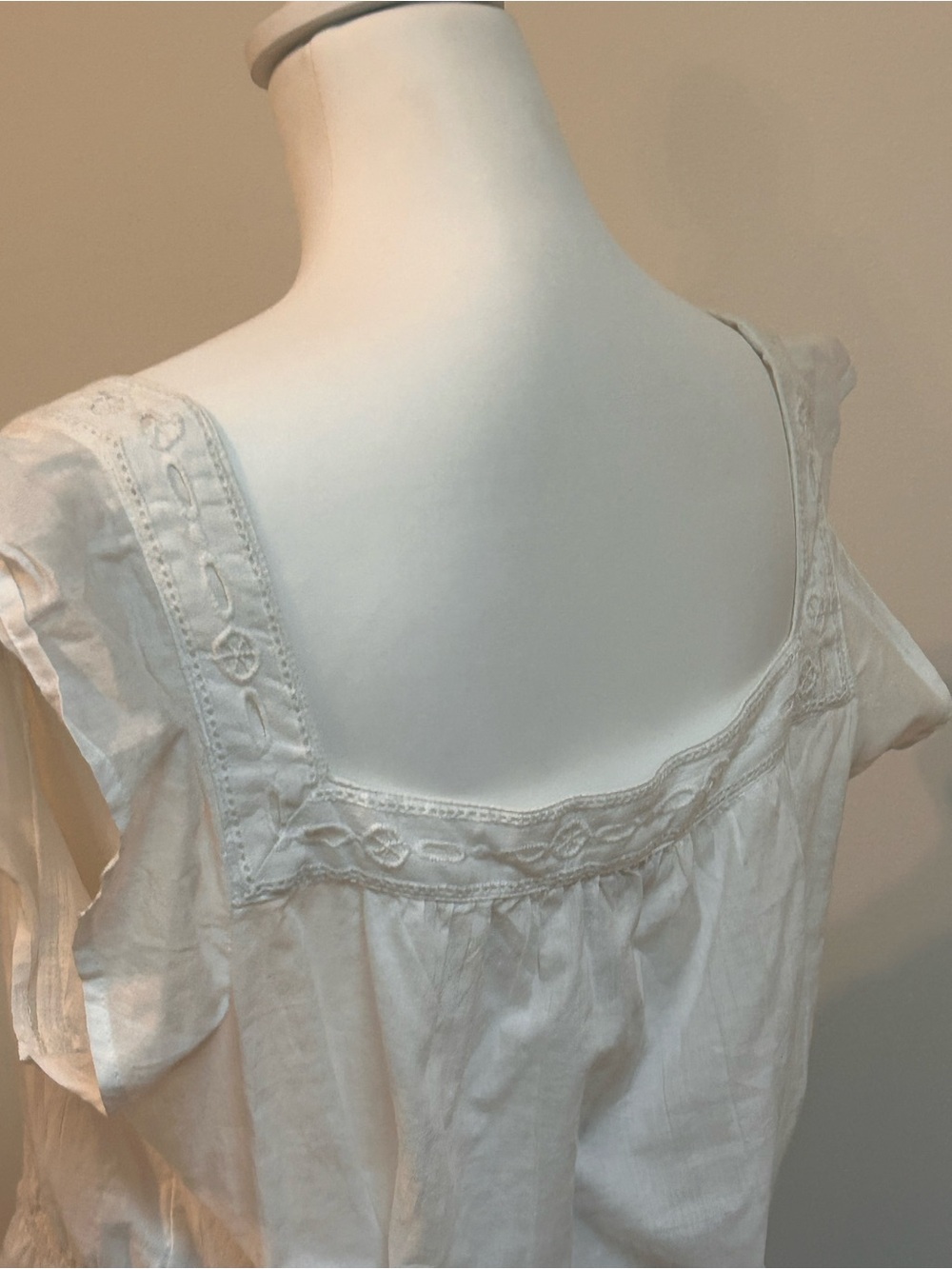 White Embroidered Square-Neck Blouse 100% cotton - Picture 4 of 10